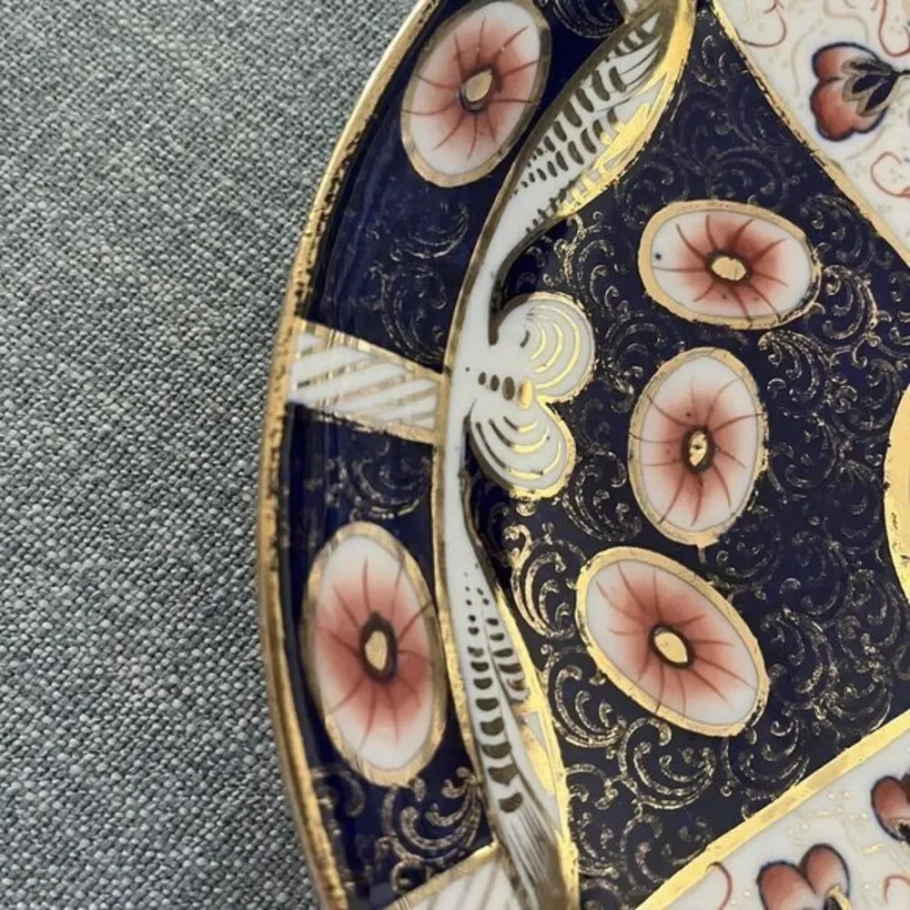 Royal Crown Derby England Traditional Imari 1001/519 Domed Cake Plate 9